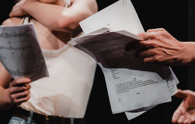 Utrinki z bralnih uprizoritev 10-minutnih besedil študentov AGRFT <em>Foto: Maša Pirc</em>