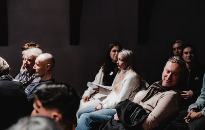 Utrinki z bralnih uprizoritev 10-minutnih besedil študentov AGRFT <em>Foto: Maša Pirc</em>