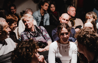 Utrinki z bralnih uprizoritev 10-minutnih besedil študentov AGRFT <em>Foto: Maša Pirc</em>