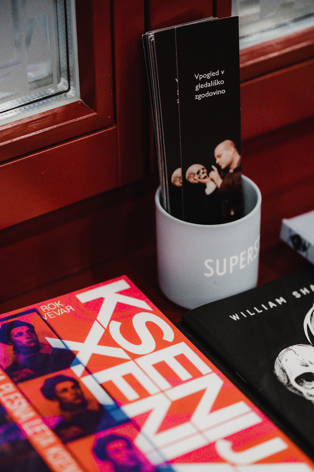 Utrinki z odprtja prodajne knjižne izložbe Slovenskih gledaliških založnikov <em>Foto: Maša Pirc</em>