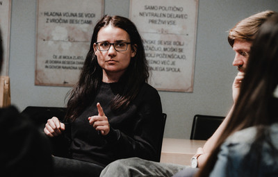 Utrinki z okrogle mize Med dramskim in gledališkim besedilom <em>Foto: Maša Pirc</em>