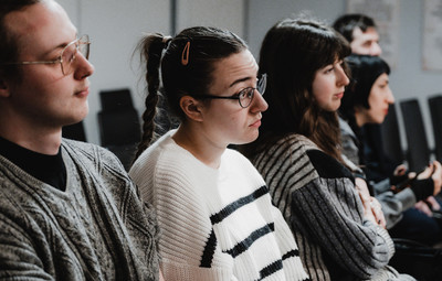 Utrinki z okrogle mize Med dramskim in gledališkim besedilom <em>Foto: Maša Pirc</em>