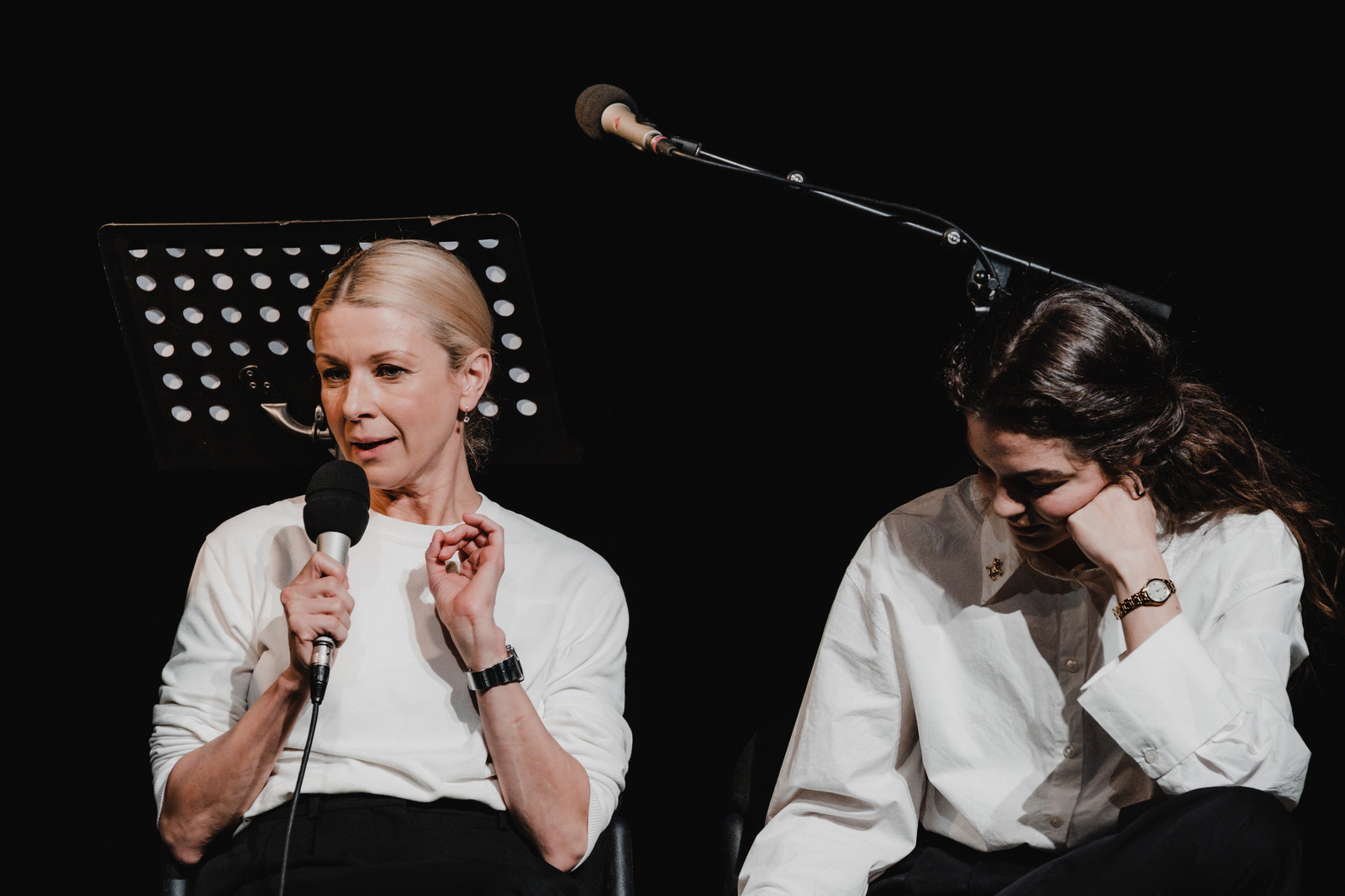 Utrinki z žive izvedbe radijske igre Neže Lučka Peterlin: Jagnje <em>Foto: Maša Pirc</em>