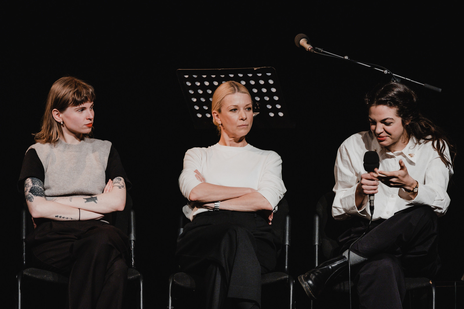 Utrinki z žive izvedbe radijske igre Neže Lučka Peterlin: Jagnje <em>Foto: Maša Pirc</em>