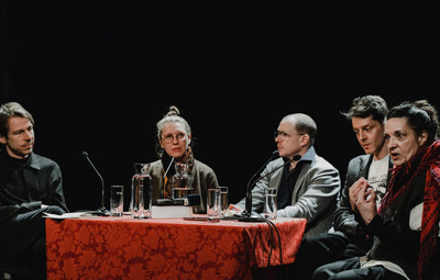 Utrinki z Okrogle mize Hiša za goste: Umetniška svoboda na kocki - gledališče v politično zaznamovanih kontekstih <em>Foto: Maša Pirc</em>