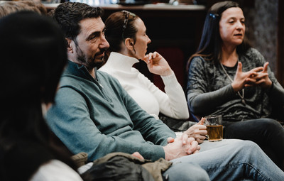 Utrinki s pogovora in predstavitve praktične gledališke delavnice ter projekta Slovenščina kot drugi in tuji jezik <em>Foto: Maša Pirc</em>