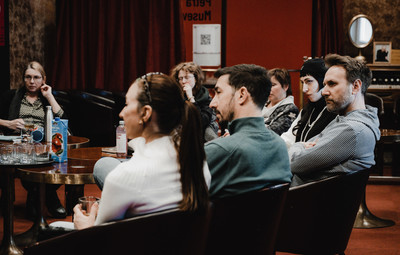 Utrinki s pogovora in predstavitve praktične gledališke delavnice ter projekta Slovenščina kot drugi in tuji jezik <em>Foto: Maša Pirc</em>