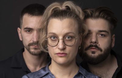 Borut Petrović, Tereza Gregorič, Jakob Šfiligoj <em>Foto: Fabris Šulin</em>