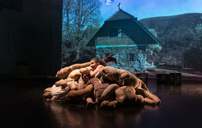 Umetnost življenja: Umor na podeželju <em>Foto: Andrej Firm</em>